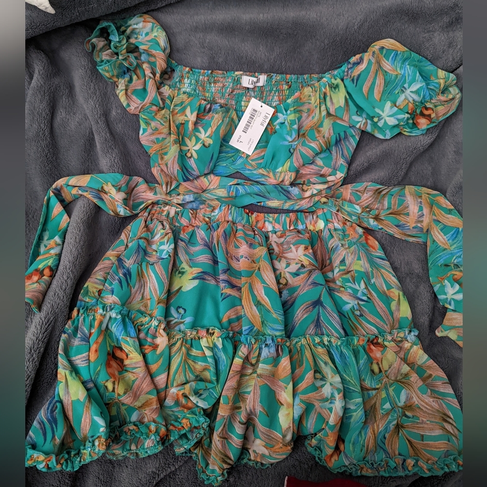Lilyful Bogota 2 piece Crop Top Skirt Set Large Tropical Green